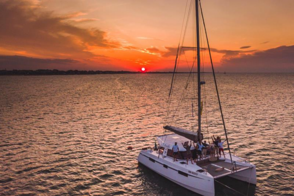 Rimini e Riccione on boat, cruise private