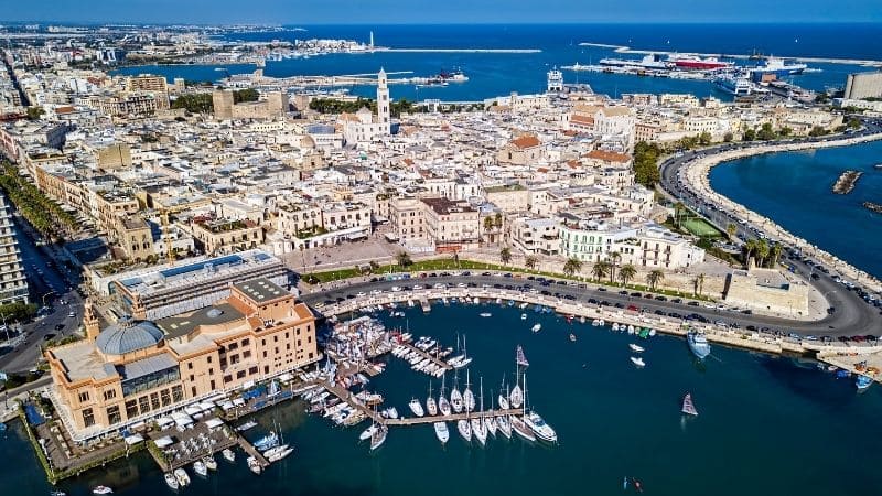Autunno in barca a Bari, dormire in barca a Bari