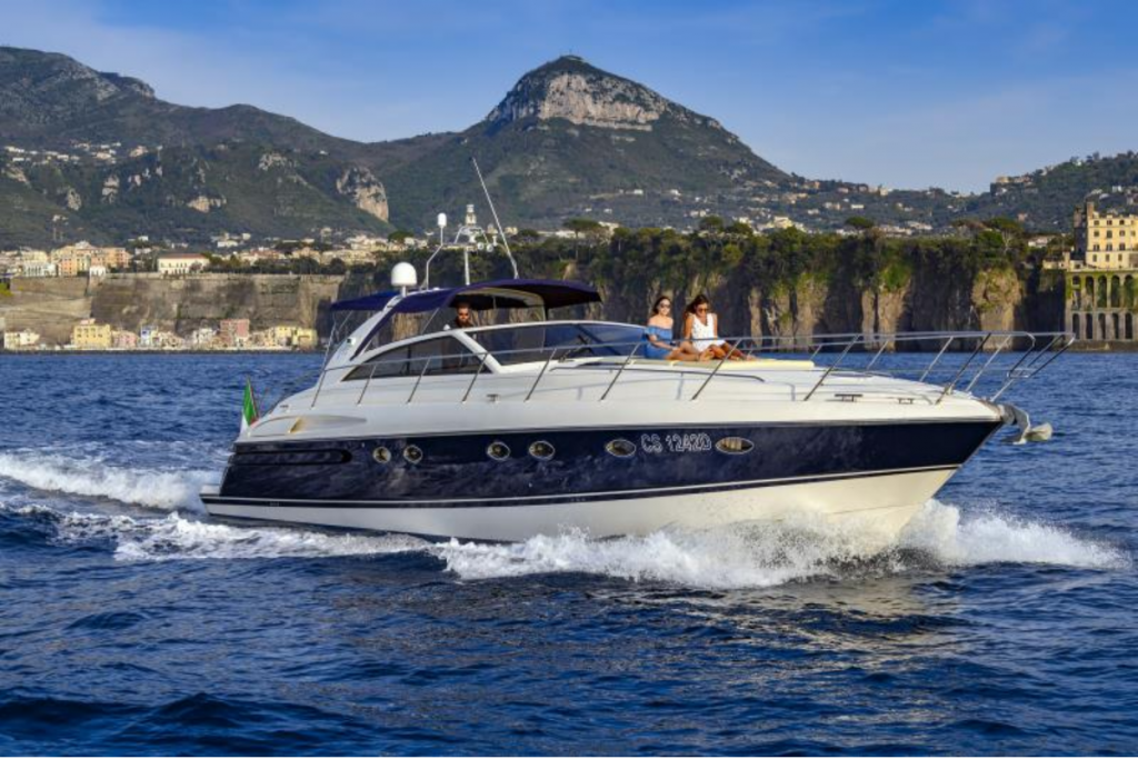 Campania by boat, boat